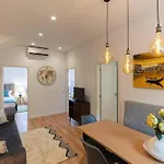 Dellarose Max *
