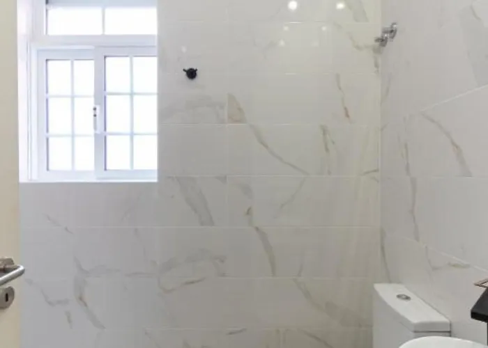 Dellarose Max * Porto